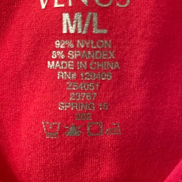 2/$10 WOMEN’S SIZE MEDIUM T-SHIRTS - Picture 4 of 12